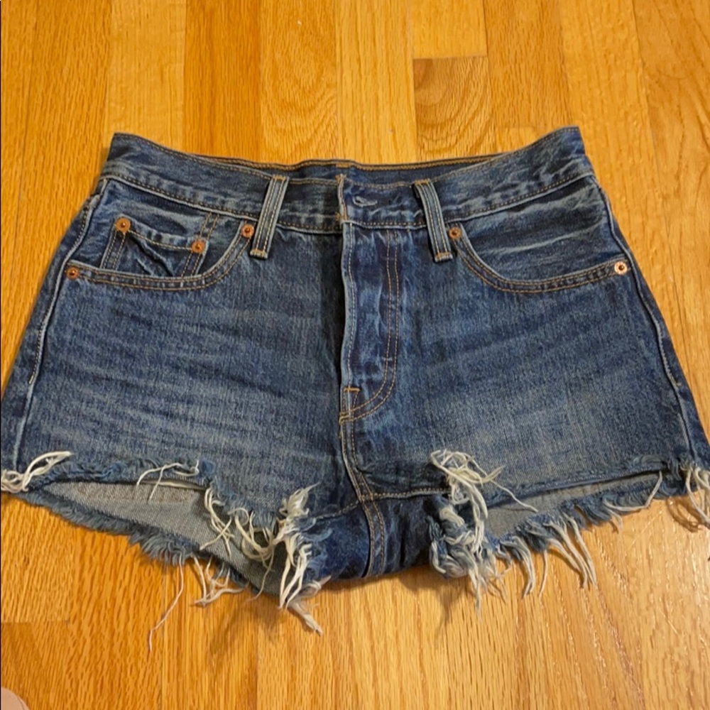 Levi’s jean shorts - Picture 1 of 2